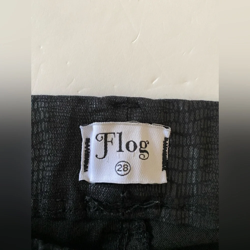Flog Skinny Pants Limited Collection  Black Snakeskin Women’s Size 28